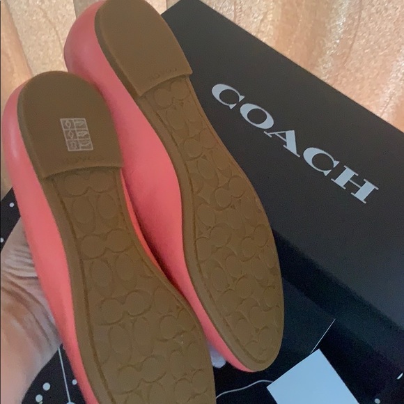 Coach In Handbag bundle Fussia Pink Color - Picture 5 of 16